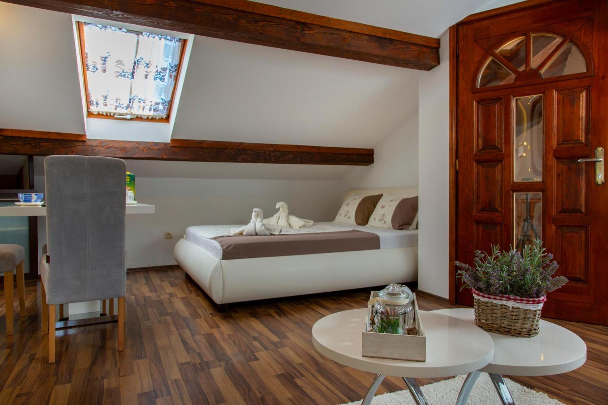 Apartman Viki Stinjan Pula Exterior foto